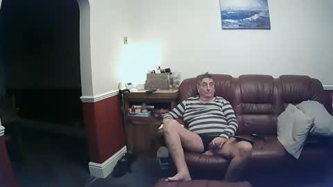 Snapshot of maxi_johnes chatting on 03-06-25, 10:04 MAX online show from 03-06-25, 10:04