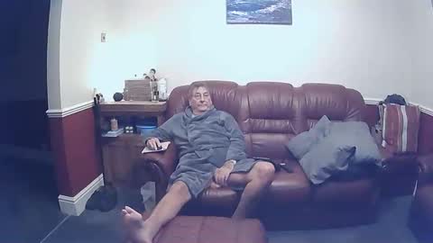 Snapshot of maxi_johnes chatting on 09-20-25, 11:06 MAX online show from 09-20-25, 11:06