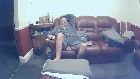 Snapshot of maxi_johnes chatting on 10-03-25, 10:40 MAX online show from 10-03-25, 10:40