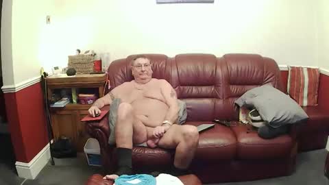 Snapshot of maxi_johnes chatting on 02-19-26, 11:56 MAX online show from 02-19-26, 11:56