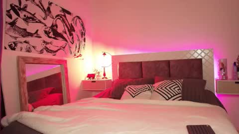 Snapshot of maxianomal chatting on 01-06-26, 01:42 Max online show from 01-06-26, 01:42