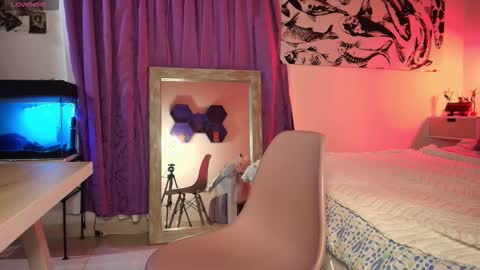 Snapshot of maxianomal chatting on 02-08-26, 03:32 Max online show from 02-08-26, 03:32