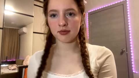 Kira online show from 03-13-26, 06:25