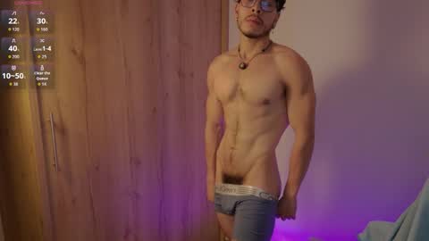 Mikael online show from 02-12-26, 01:33