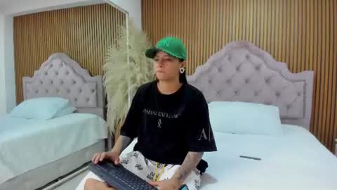 Maxi online show from 06-22-26, 11:24