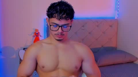 Maximus online show from 09-18-25, 07:43