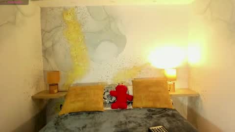 maxim online show from 01-25-25, 03:19