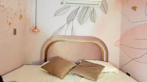 maxim online show from 09-20-25, 01:39