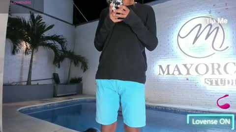 maxim online show from 10-10-25, 06:12