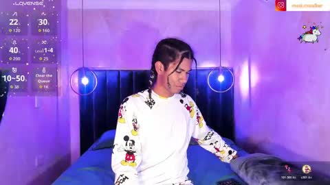 maxim online show from 10-21-25, 03:07