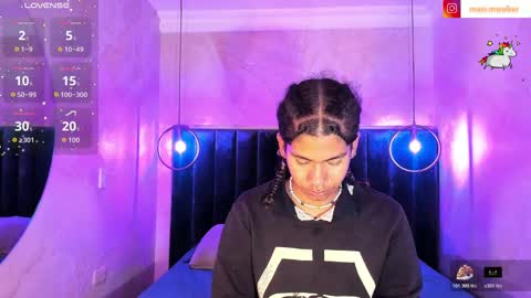 maxim online show from 10-22-25, 03:18