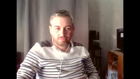 Snapshot of maximefrxx chatting on 02-17-26, 03:40 Maxime online show from 02-17-26, 03:40
