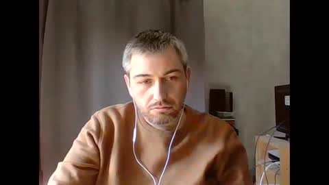 Snapshot of maximefrxx chatting on 03-03-26, 11:49 Maxime online show from 03-03-26, 11:49