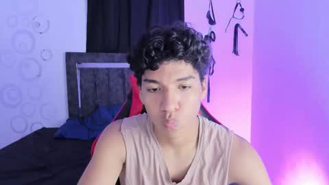 Maximiliano online show from 11-11-25, 07:58