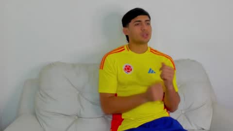 Snapshot of maximilianoharris chatting on 09-17-25, 02:35 maximiliano harris online show from 09-17-25, 02:35