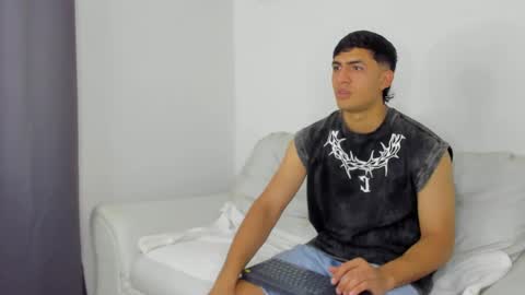 Snapshot of maximilianoharris chatting on 09-23-25, 02:47 maximiliano harris online show from 09-23-25, 02:47