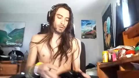 maximillianpayan95 online show from 05-18-26, 03:07