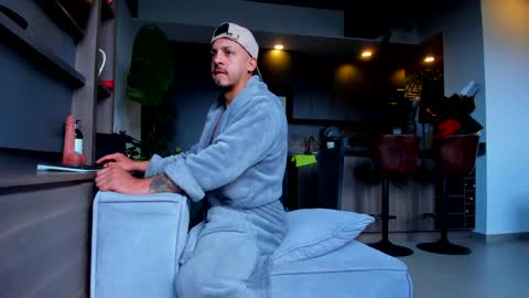 maximo_and_marcelo online show from 05-15-26, 12:01