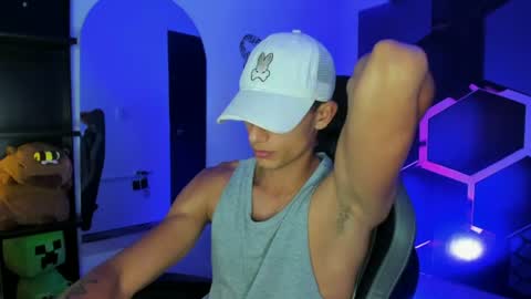 Maximo online show from 06-25-26, 07:07