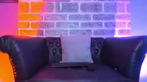 Snapshot of maximoking26 chatting on 02-18-26, 05:36 MAXIMO online show from 02-18-26, 05:36