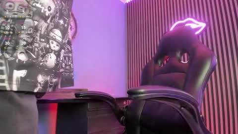 Snapshot of maximoking26 chatting on 03-07-26, 04:42 MAXIMO online show from 03-07-26, 04:42