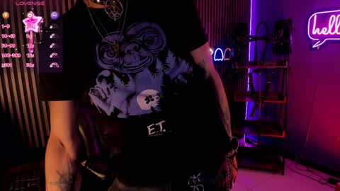 MAXIMO online show from 04-12-26, 05:23