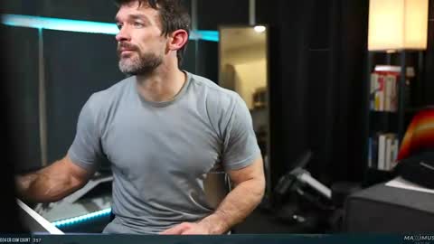 Maximus7871 online show from 02-21-25, 11:43