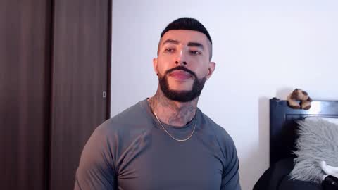 Independent Model online show from 03-02-25, 06:48