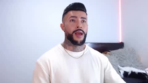 Independent Model online show from 09-19-25, 02:57