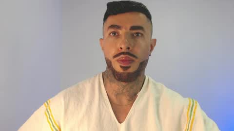 Snapshot of maximus_golden chatting on 05-07-26, 04:51 Independent Model online show from 05-07-26, 04:51