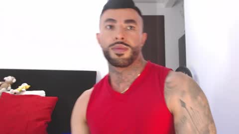 Snapshot of maximus_golden chatting on 05-14-26, 03:46 Independent Model online show from 05-14-26, 03:46