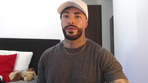 Snapshot of maximus_golden chatting on 05-28-26, 03:37 Independent Model online show from 05-28-26, 03:37