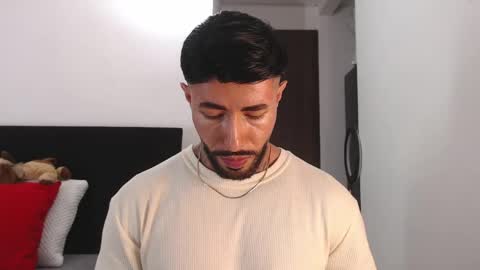 Snapshot of maximus_golden chatting on 06-01-26, 02:46 Independent Model online show from 06-01-26, 02:46