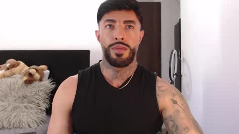 Snapshot of maximus_golden chatting on 06-03-26, 04:04 Independent Model online show from 06-03-26, 04:04