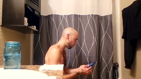 Snapshot of maximusdemitrious chatting on 12-14-25, 12:49 maximusdemitrious online show from 12-14-25, 12:49