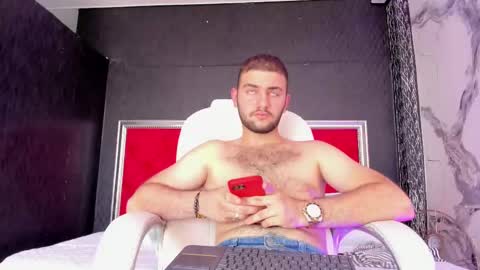 Snapshot of maximusdick1_ chatting on 12-09-24, 06:25 Maximus online show from 12-09-24, 06:25
