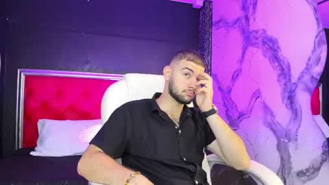 Snapshot of maximusdick1_ chatting on 12-16-24, 12:16 Maximus online show from 12-16-24, 12:16