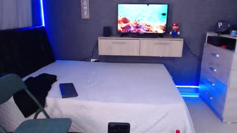 Snapshot of maximussantorini chatting on 01-17-26, 01:21 maximus online show from 01-17-26, 01:21