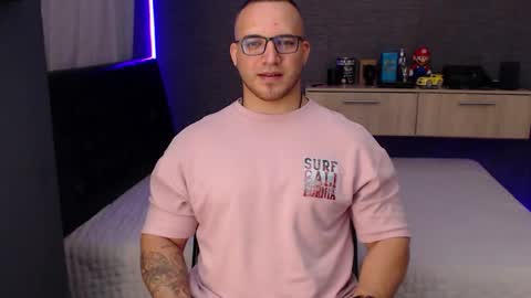 Snapshot of maximussantorini chatting on 04-01-26, 09:34 maximus online show from 04-01-26, 09:34