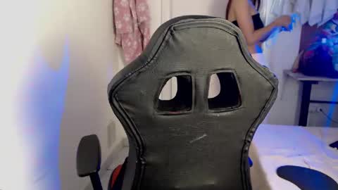 Snapshot of maxinesex_ chatting on 10-29-25, 01:57 maxinesex_ online show from 10-29-25, 01:57