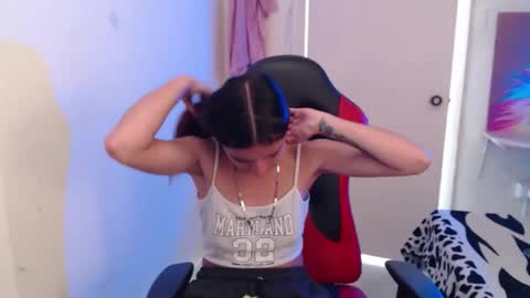 Snapshot of maxinesex_ chatting on 12-15-25, 03:05 maxinesex_ online show from 12-15-25, 03:05