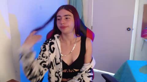 Snapshot of maxinesex_ chatting on 02-16-26, 01:40 maxinesex_ online show from 02-16-26, 01:40