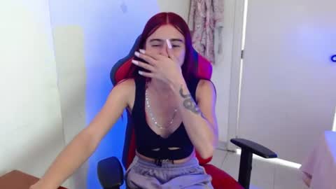 Snapshot of maxinesex_ chatting on 07-10-26, 02:30 maxinesex_ online show from 07-10-26, 02:30