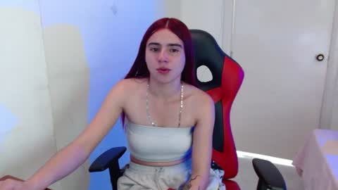 Snapshot of maxinesex_ chatting on 07-15-26, 03:28 maxinesex_ online show from 07-15-26, 03:28