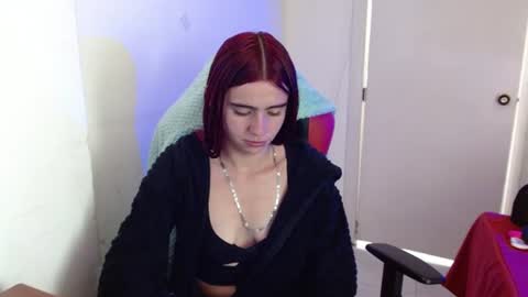 Snapshot of maxinesex_ chatting on 07-28-26, 03:21 maxinesex_ online show from 07-28-26, 03:21