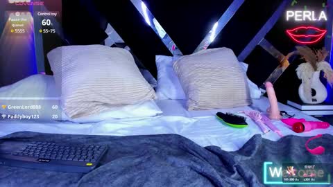 Snapshot of maxirogers chatting on 02-22-25, 12:27 Maxi Rogers online show from 02-22-25, 12:27