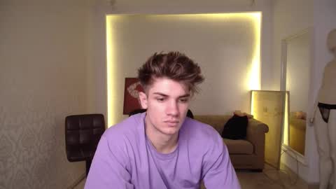 Snapshot of maxkaiden chatting on 02-18-25, 10:38 MaxKaiden online show from 02-18-25, 10:38