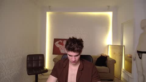 Snapshot of maxkaiden chatting on 02-19-25, 05:27 MaxKaiden online show from 02-19-25, 05:27
