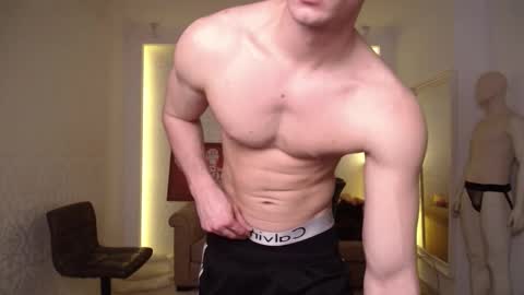 Snapshot of maxkaiden chatting on 02-19-25, 11:38 MaxKaiden online show from 02-19-25, 11:38