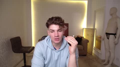 Snapshot of maxkaiden chatting on 02-21-25, 05:35 MaxKaiden online show from 02-21-25, 05:35